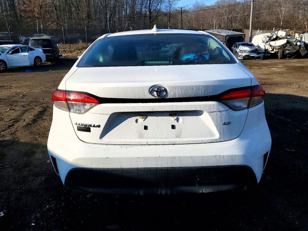 2023 TOYOTA COROLLA LE photo 6