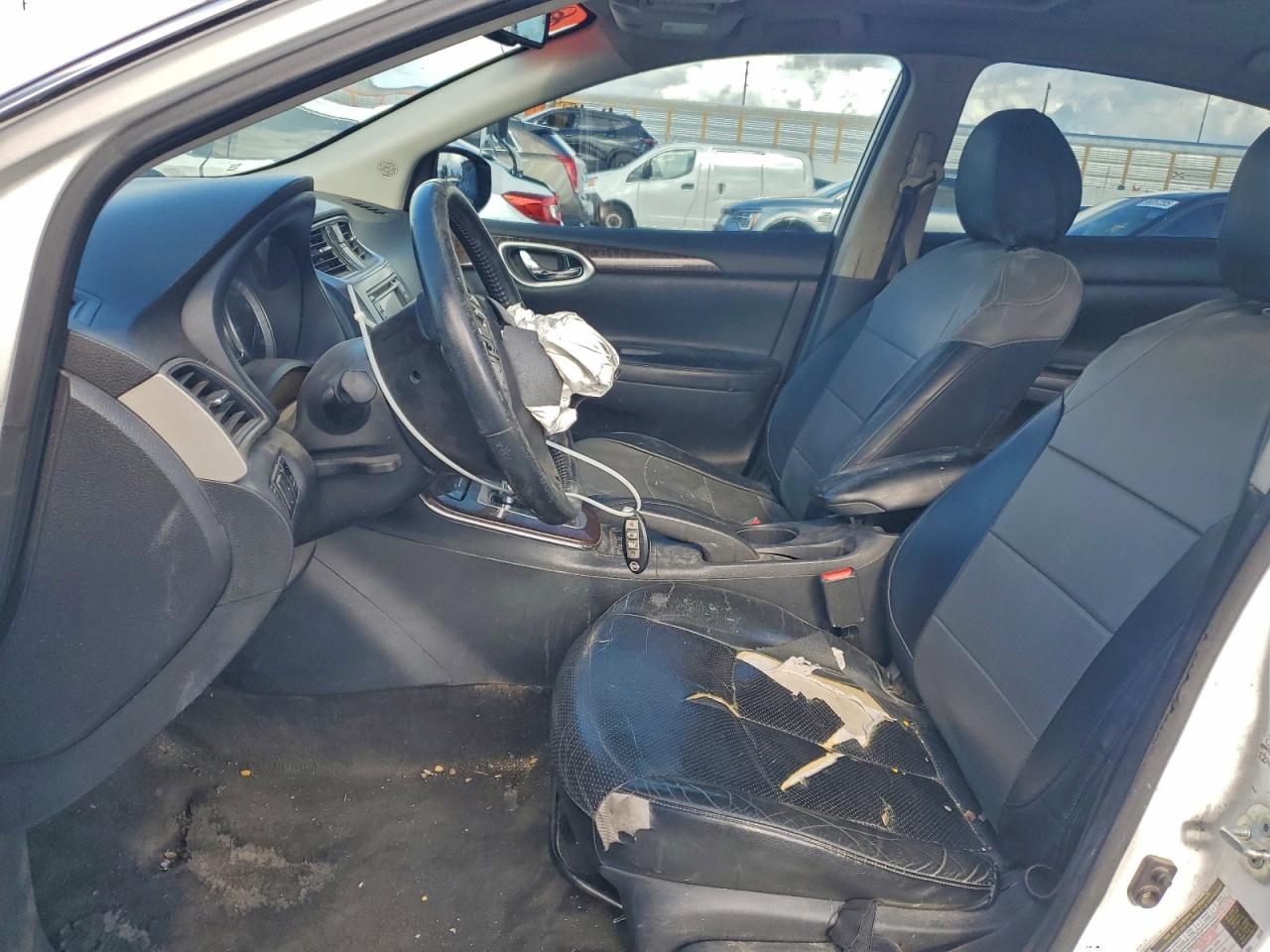 2013 NISSAN SENTRA S photo 13