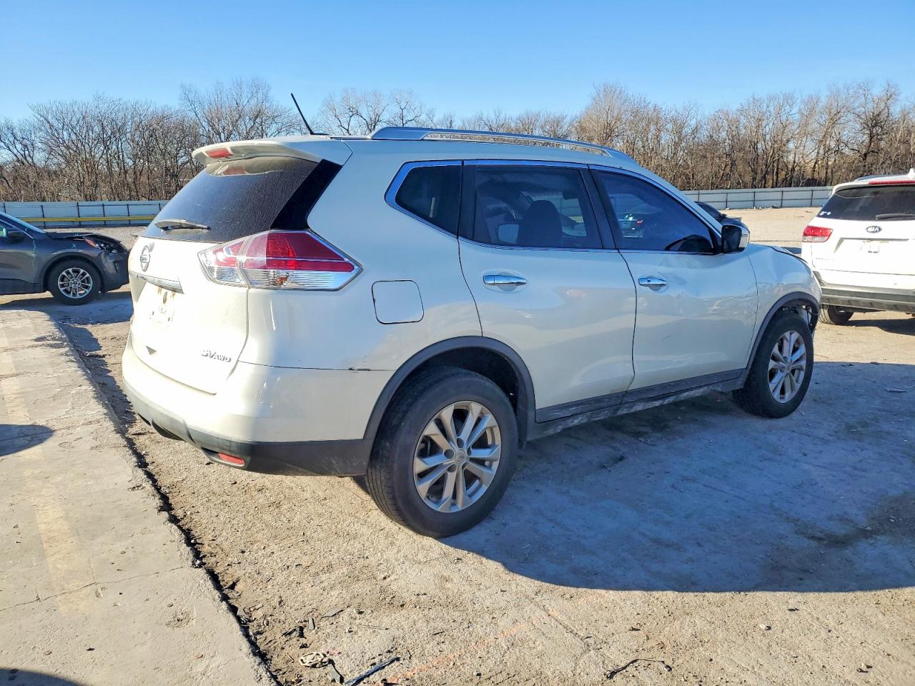 2016 NISSAN ROGUE S photo 3