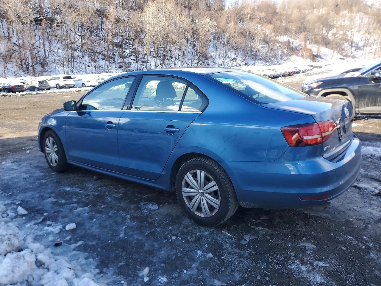 2017 VOLKSWAGEN JETTA S photo 2