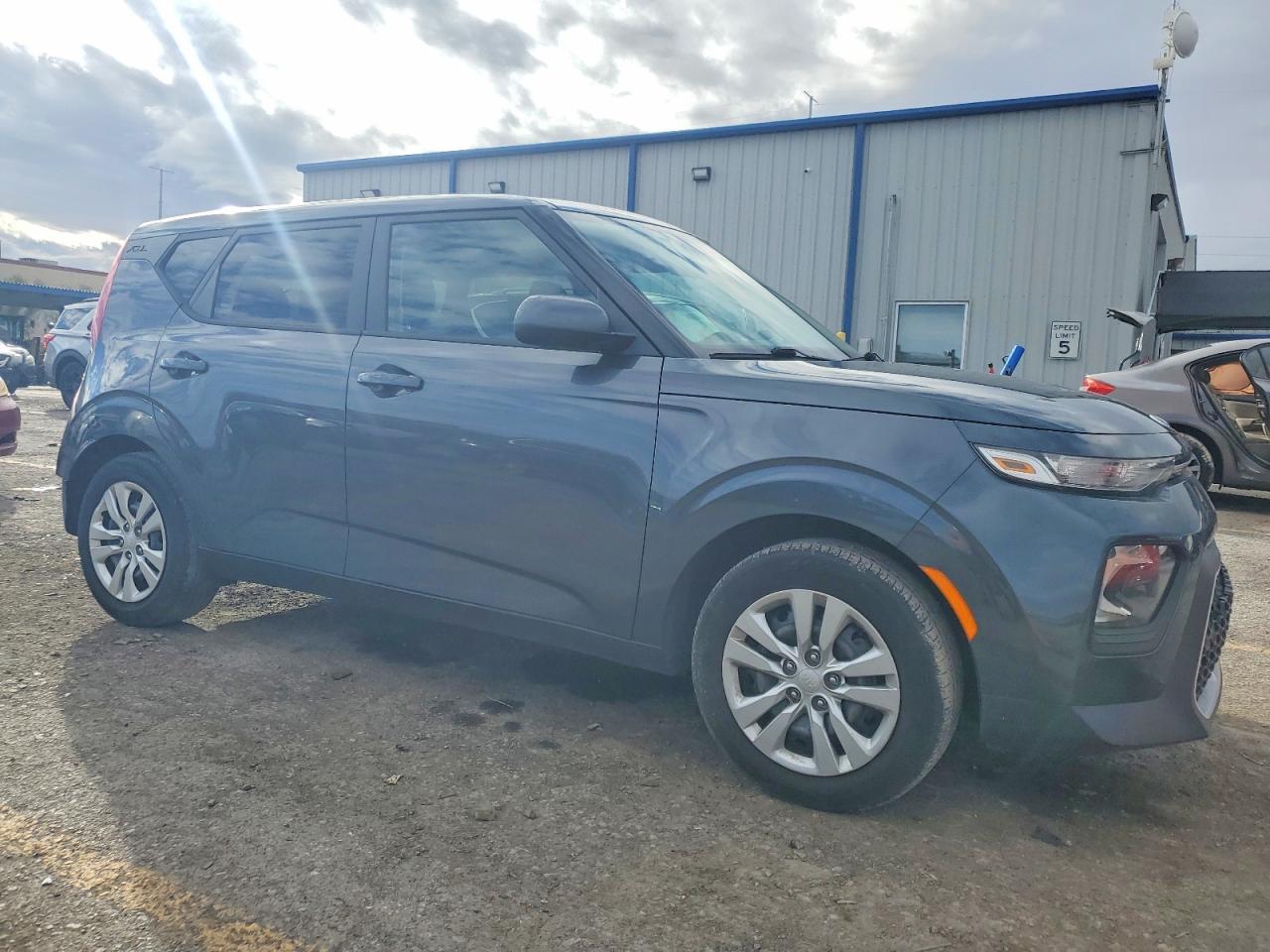 2020 KIA SOUL LX photo 4