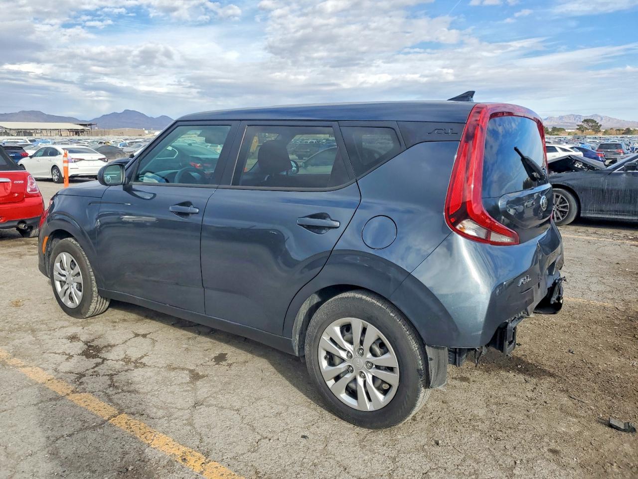 2020 KIA SOUL LX photo 2