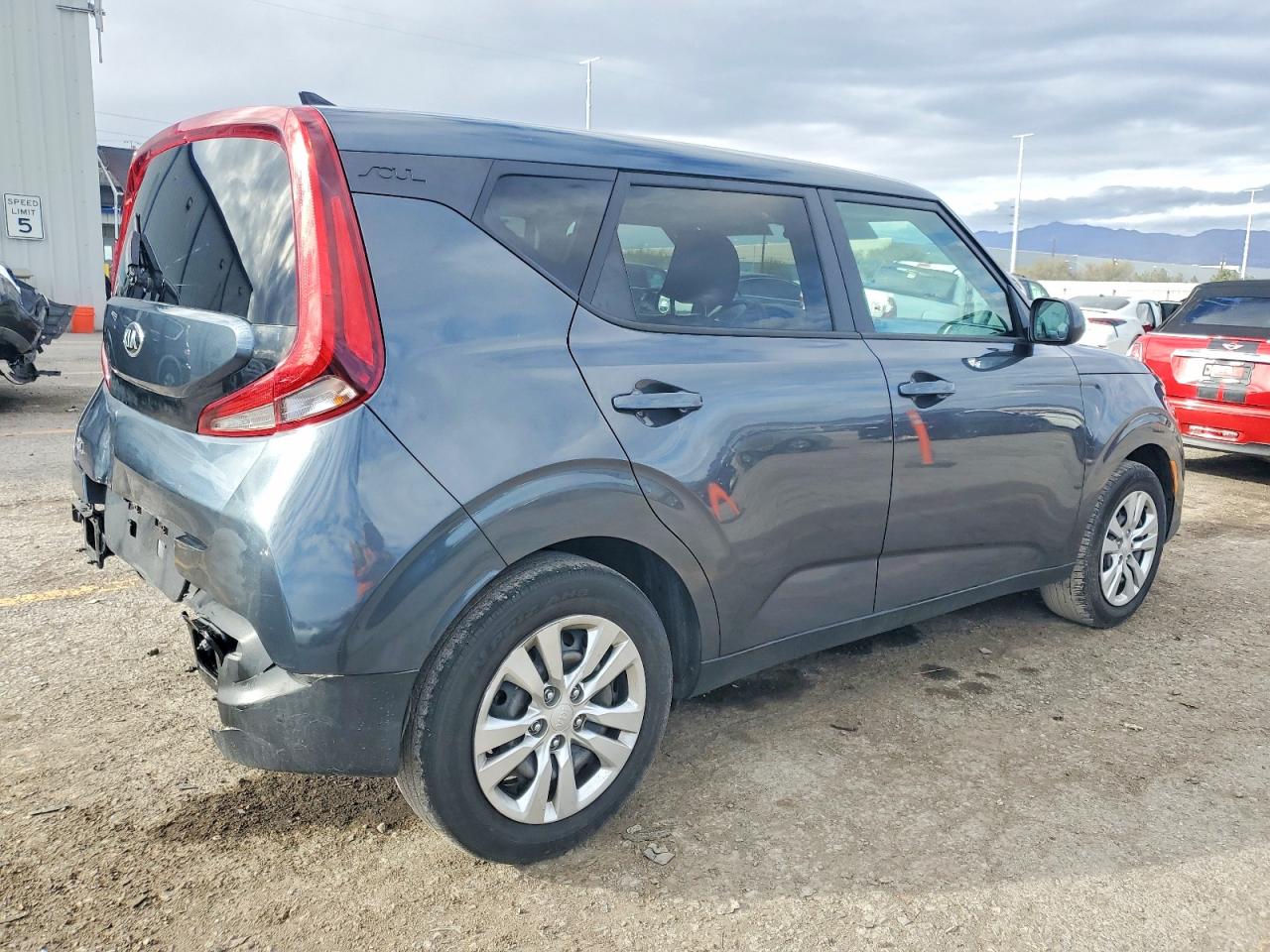 2020 KIA SOUL LX photo 3