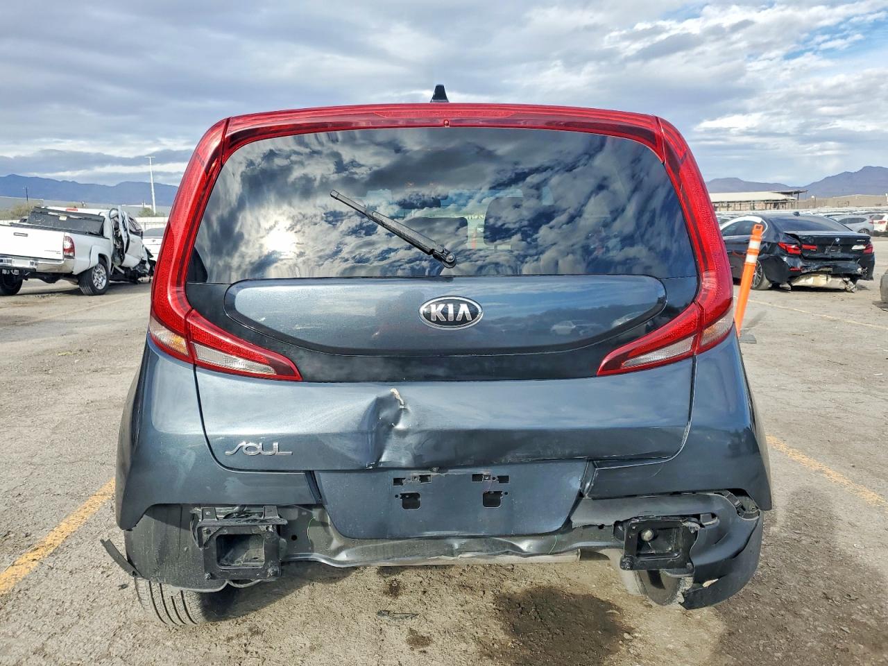 2020 KIA SOUL LX photo 6