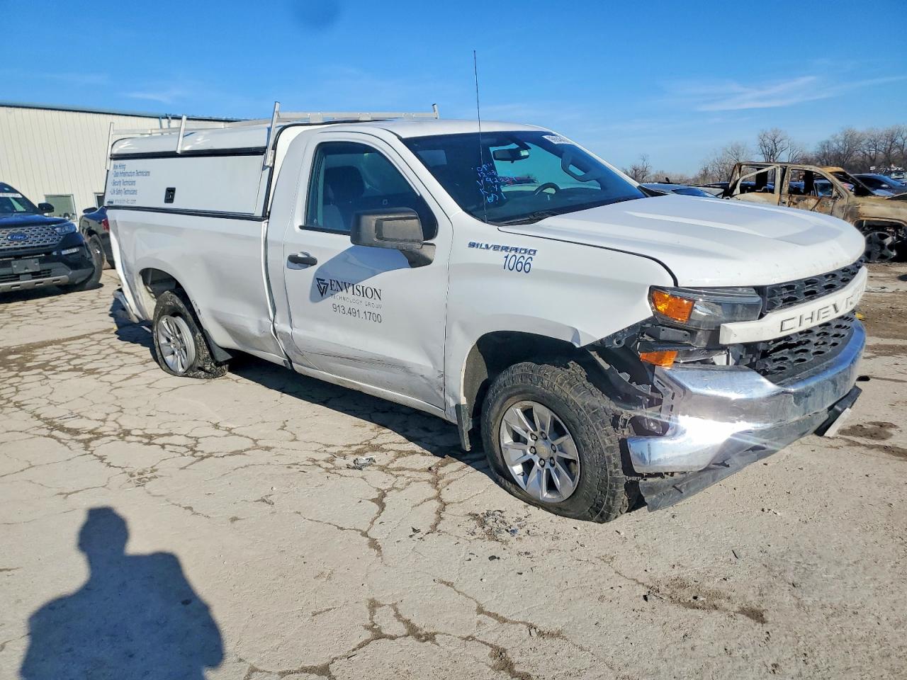 2021 CHEVROLET SILVERADO C1500 photo 4