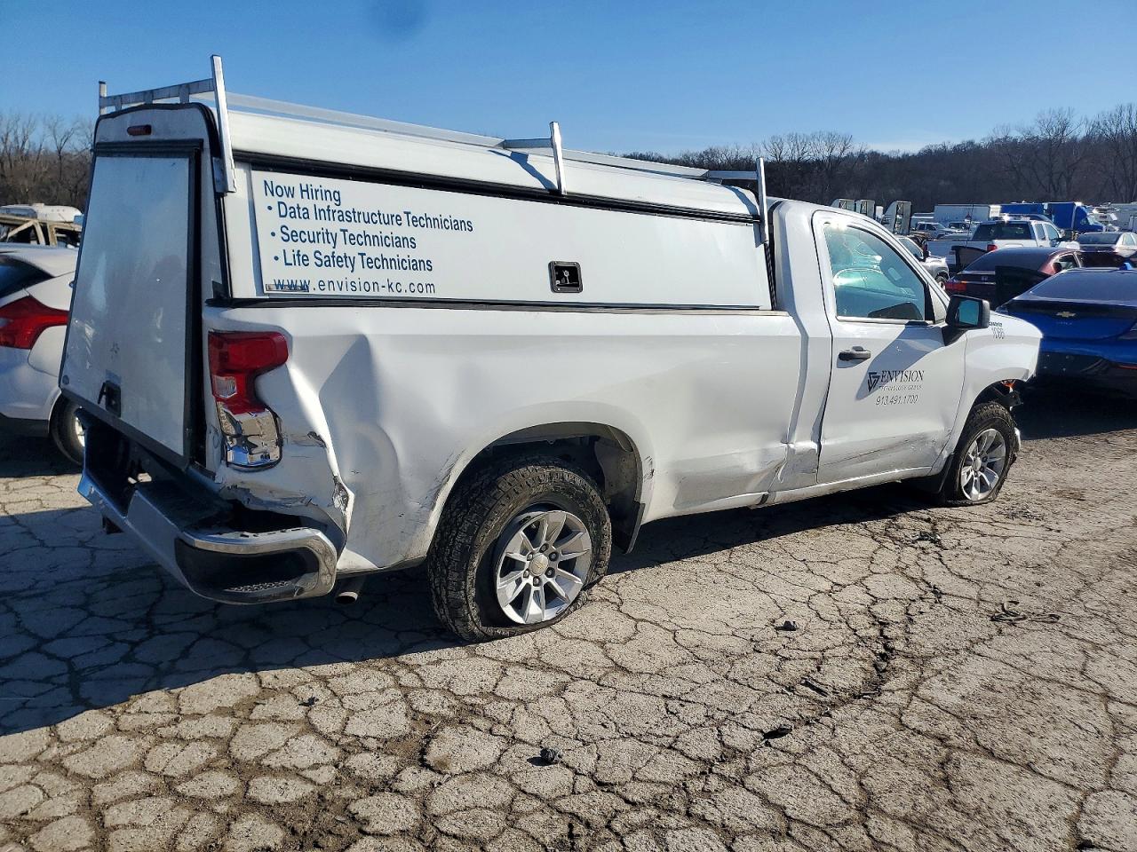 2021 CHEVROLET SILVERADO C1500 photo 3