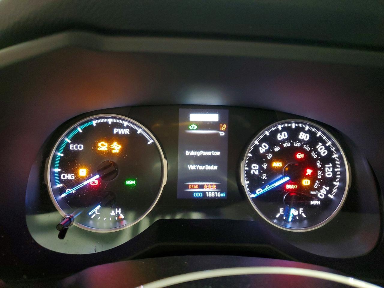 2022 TOYOTA RAV4 XLE photo 9