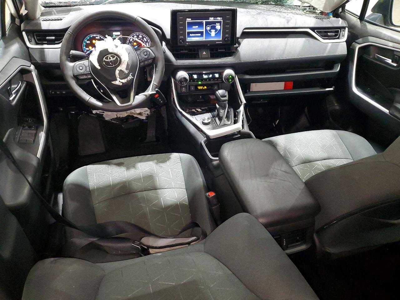 2022 TOYOTA RAV4 XLE photo 8