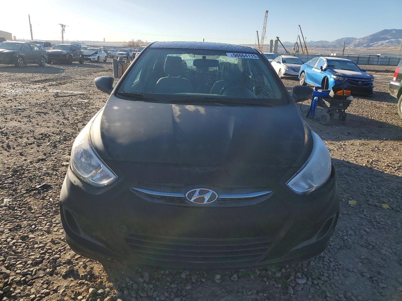2016 HYUNDAI ACCENT SE photo 5