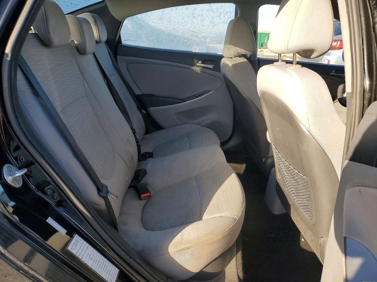 2016 HYUNDAI ACCENT SE photo 10