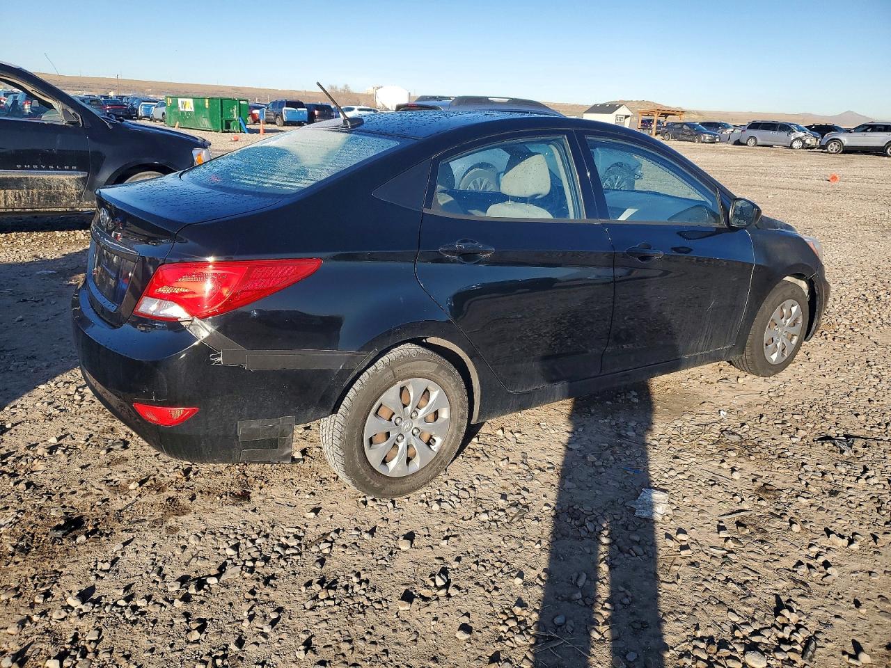 2016 HYUNDAI ACCENT SE photo 3