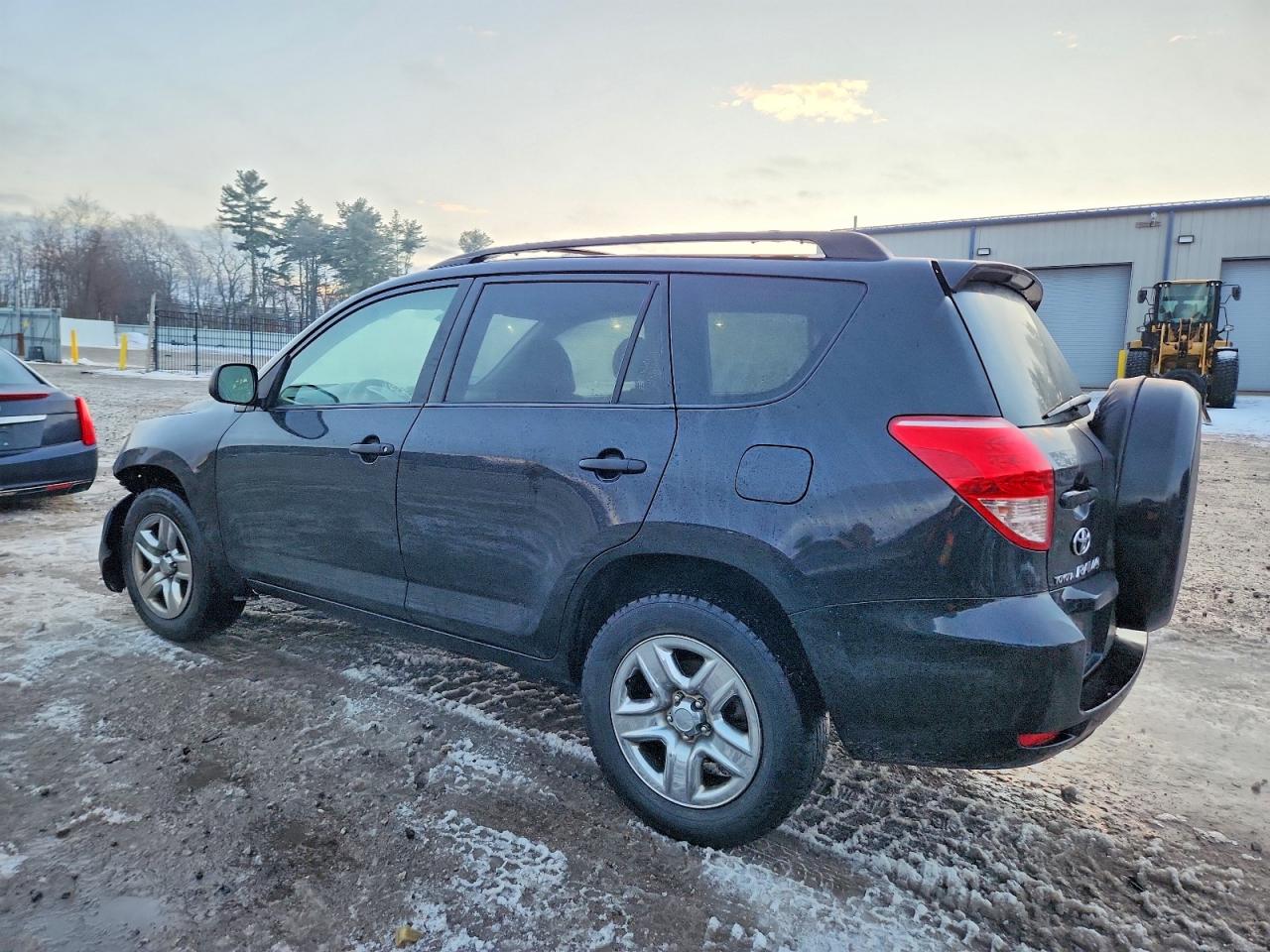 2007 TOYOTA RAV4 photo 2