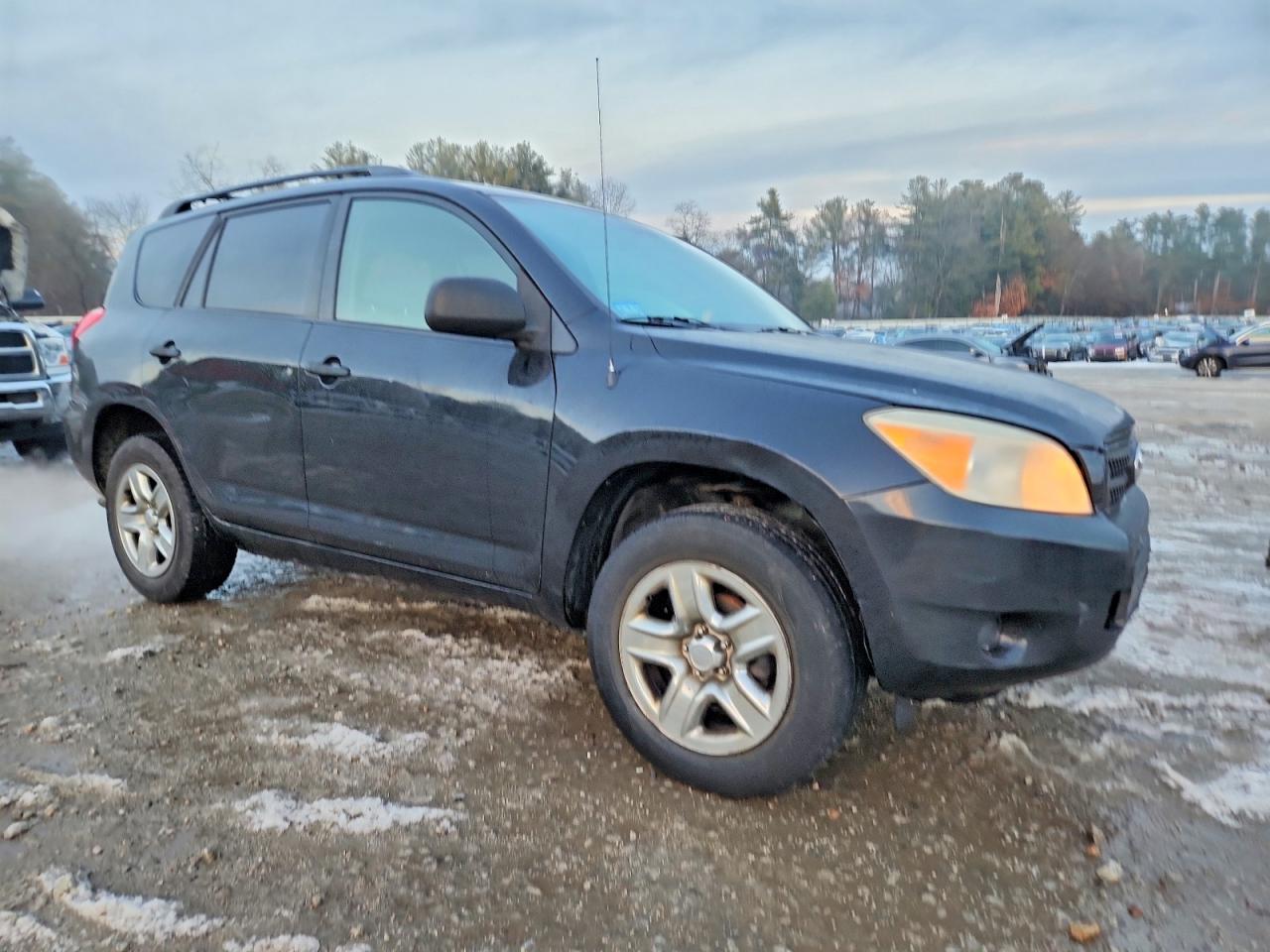 2007 TOYOTA RAV4 photo 4