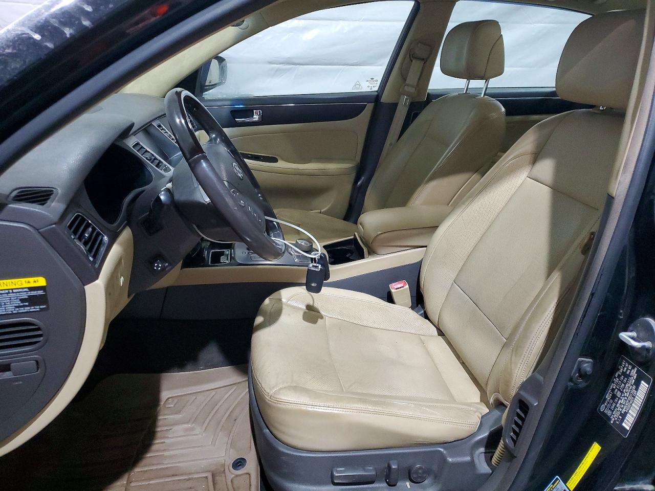 2011 HYUNDAI GENESIS 4.6L photo 7