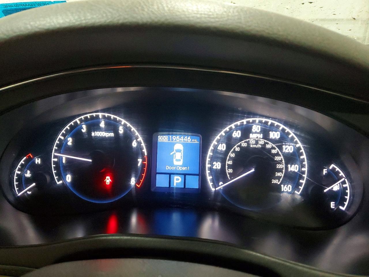 2011 HYUNDAI GENESIS 4.6L photo 9