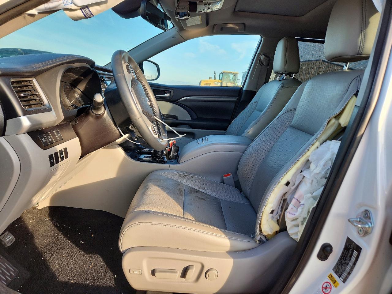 2018 TOYOTA HIGHLANDER LIMITED photo 7