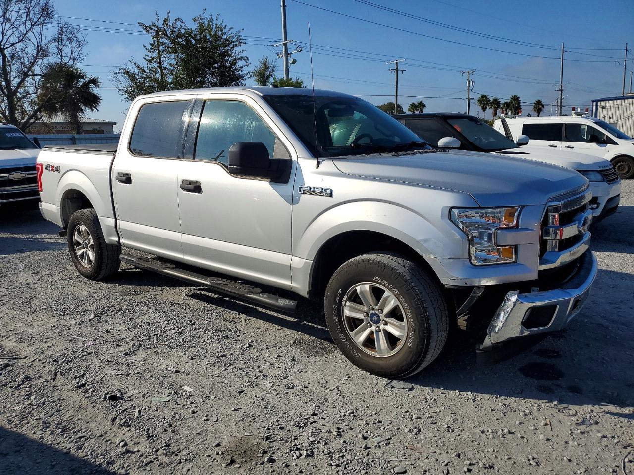 2017 FORD F150 SUPERCREW photo 4
