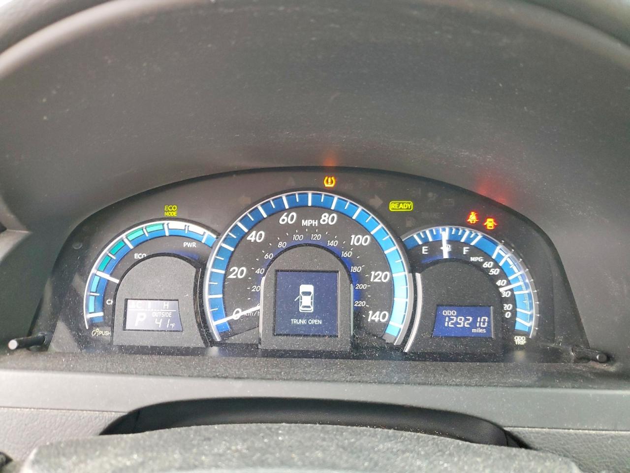 2012 TOYOTA CAMRY HYBRID photo 9
