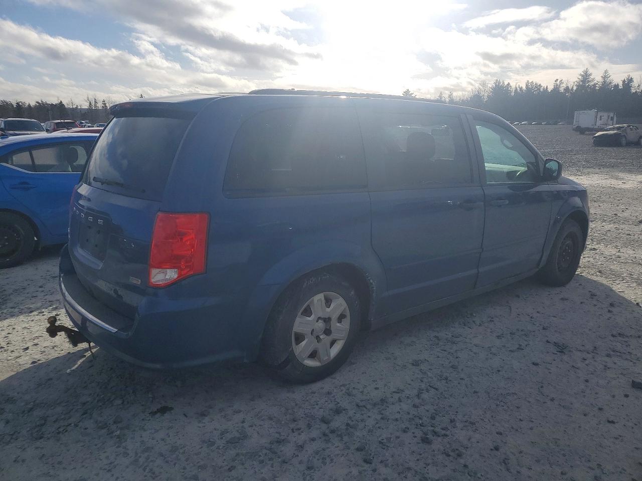 2011 DODGE GRAND CARAVAN EXPRESS photo 3