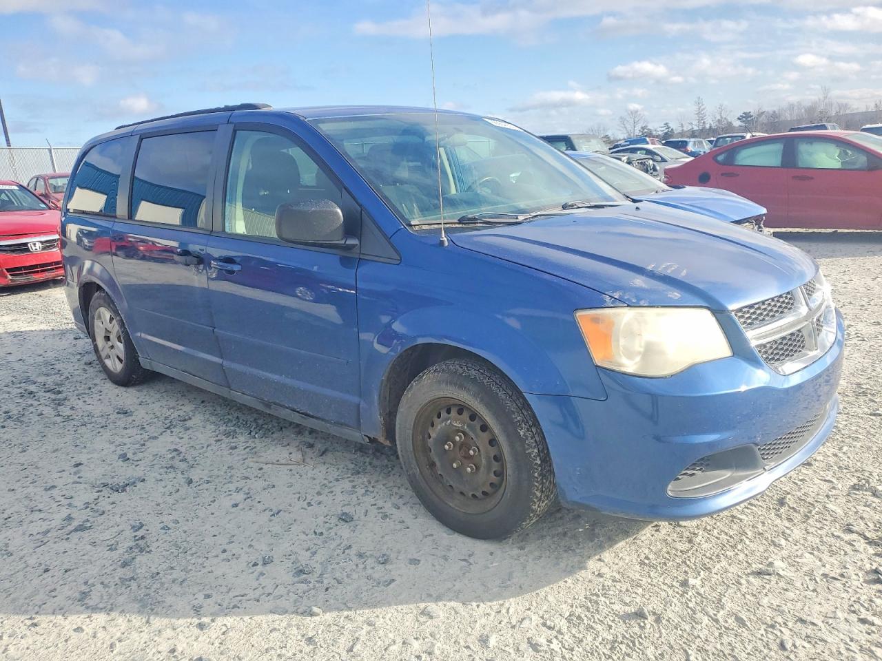 2011 DODGE GRAND CARAVAN EXPRESS photo 4