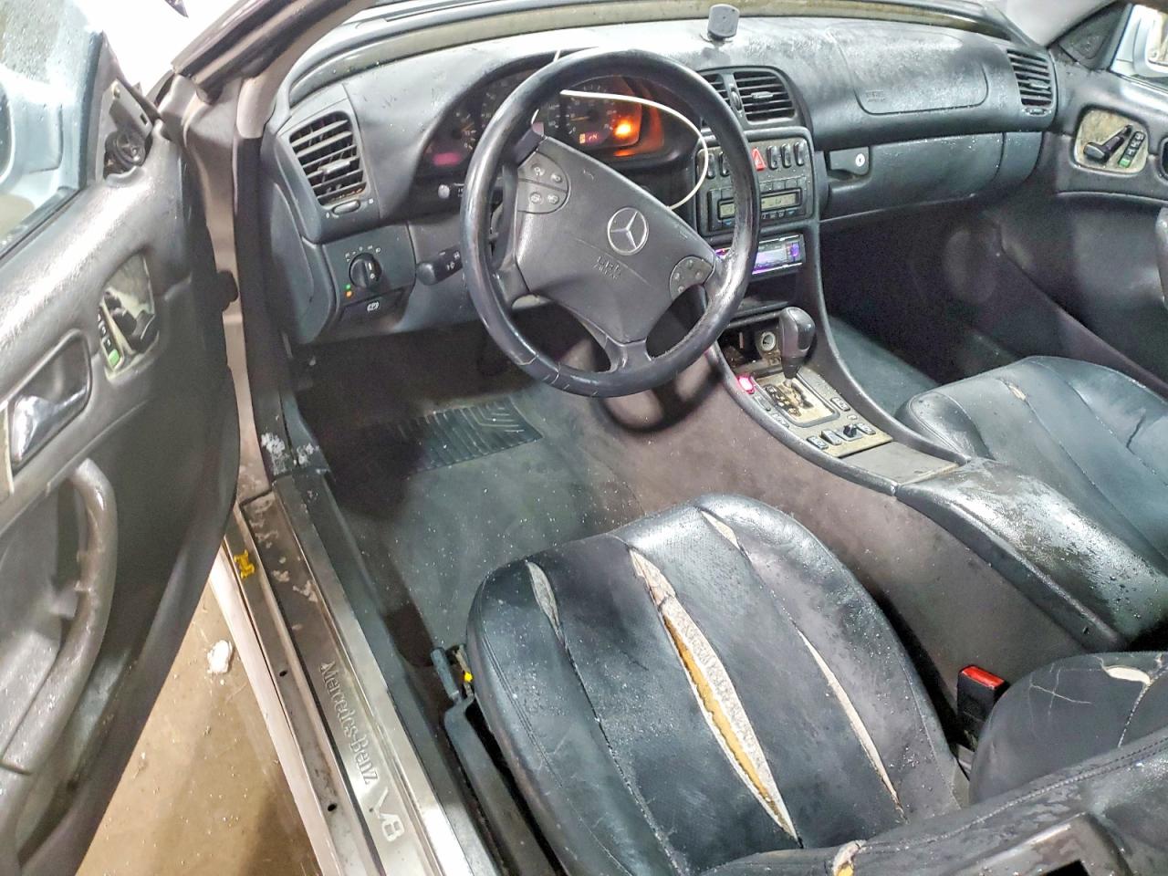 2001 MERCEDES-BENZ CLK 430 photo 8