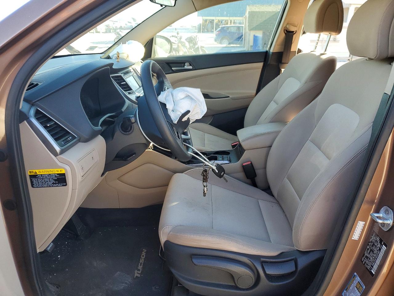 2016 HYUNDAI TUCSON SE photo 7