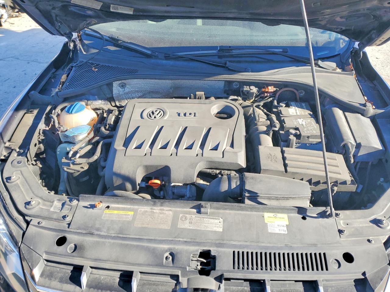 2012 VOLKSWAGEN PASSAT SE photo 11