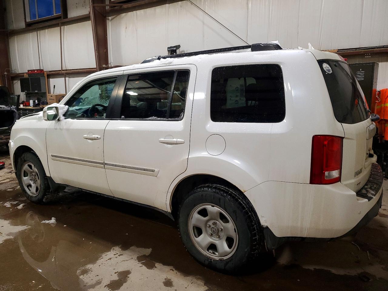 2013 HONDA PILOT TOURING photo 2