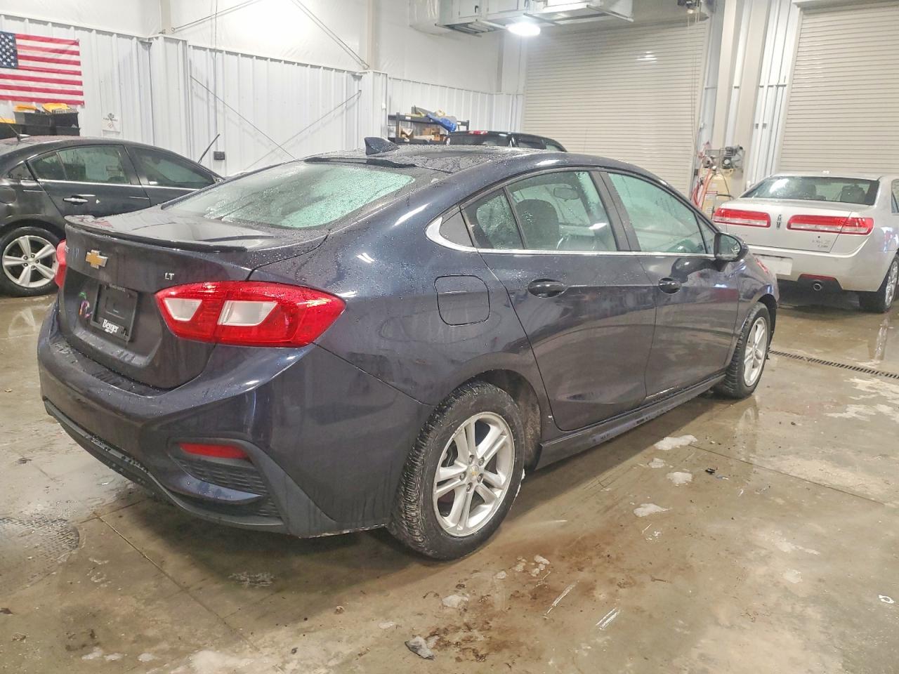 2016 CHEVROLET CRUZE LT photo 3