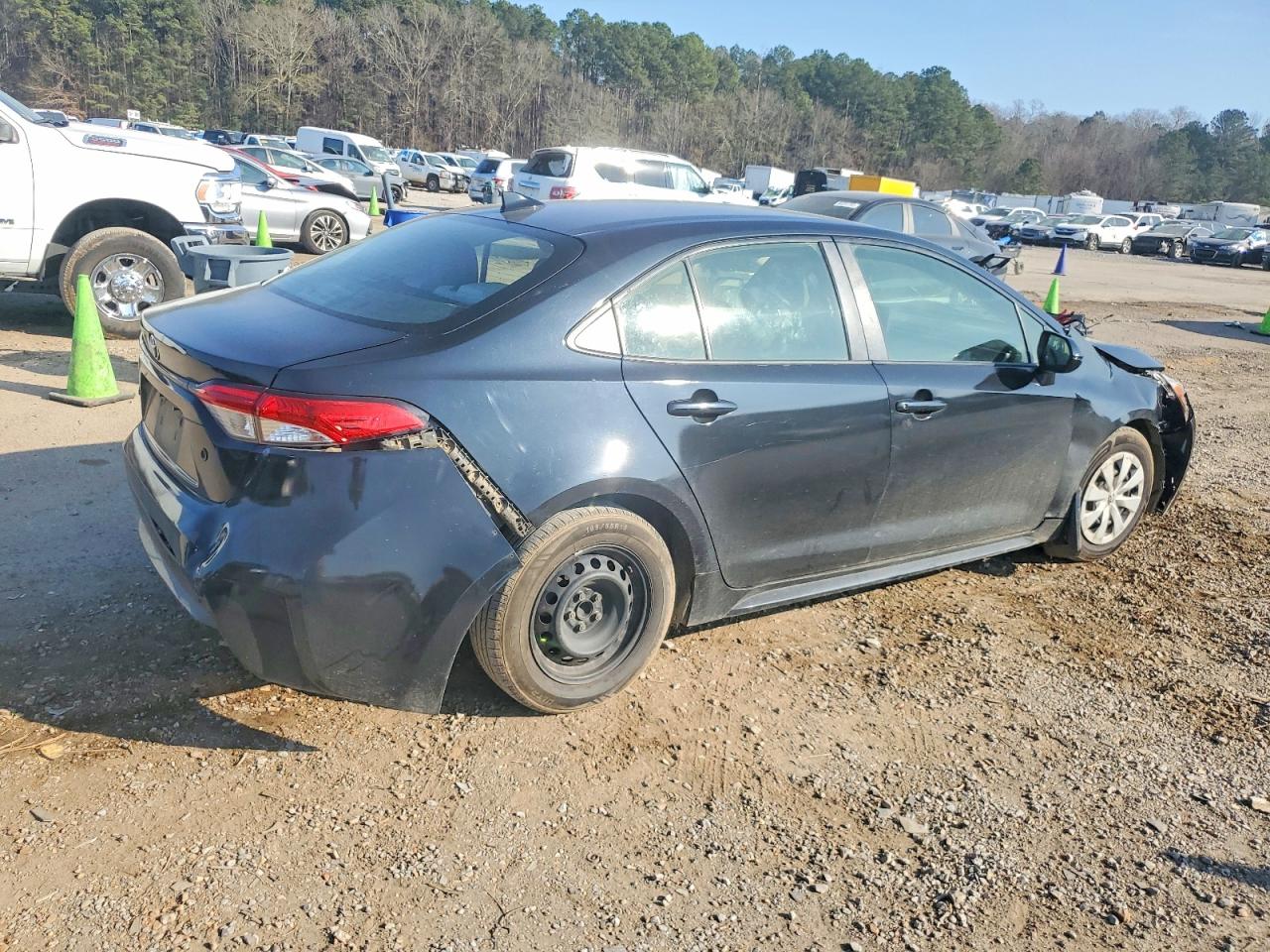 2020 TOYOTA COROLLA L photo 3