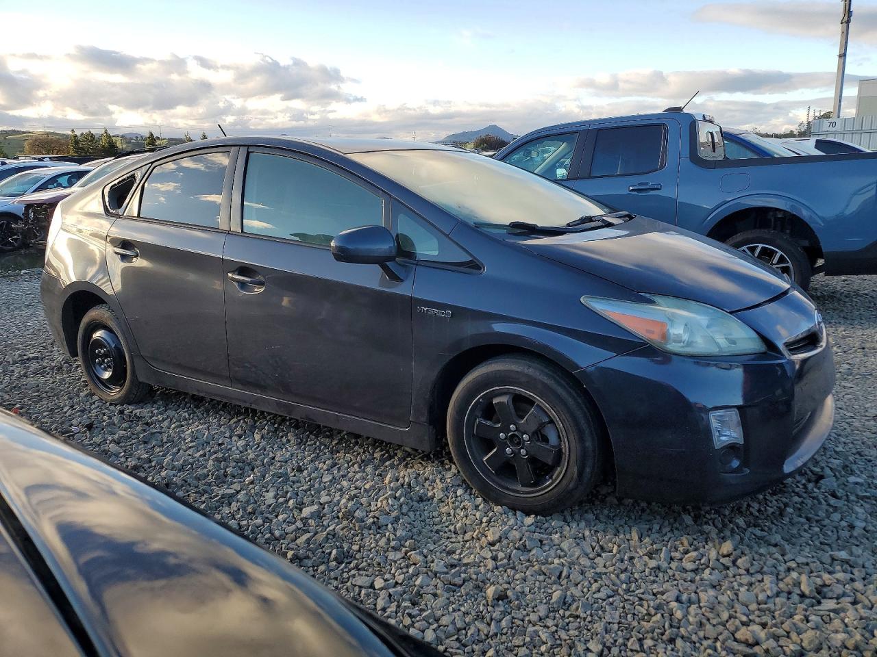 2011 TOYOTA PRIUS photo 4