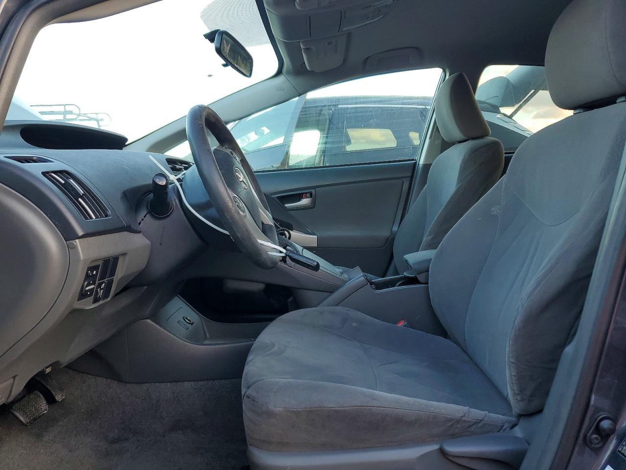 2011 TOYOTA PRIUS photo 7