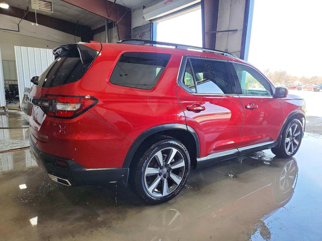 2025 HONDA PILOT TOURING photo 3