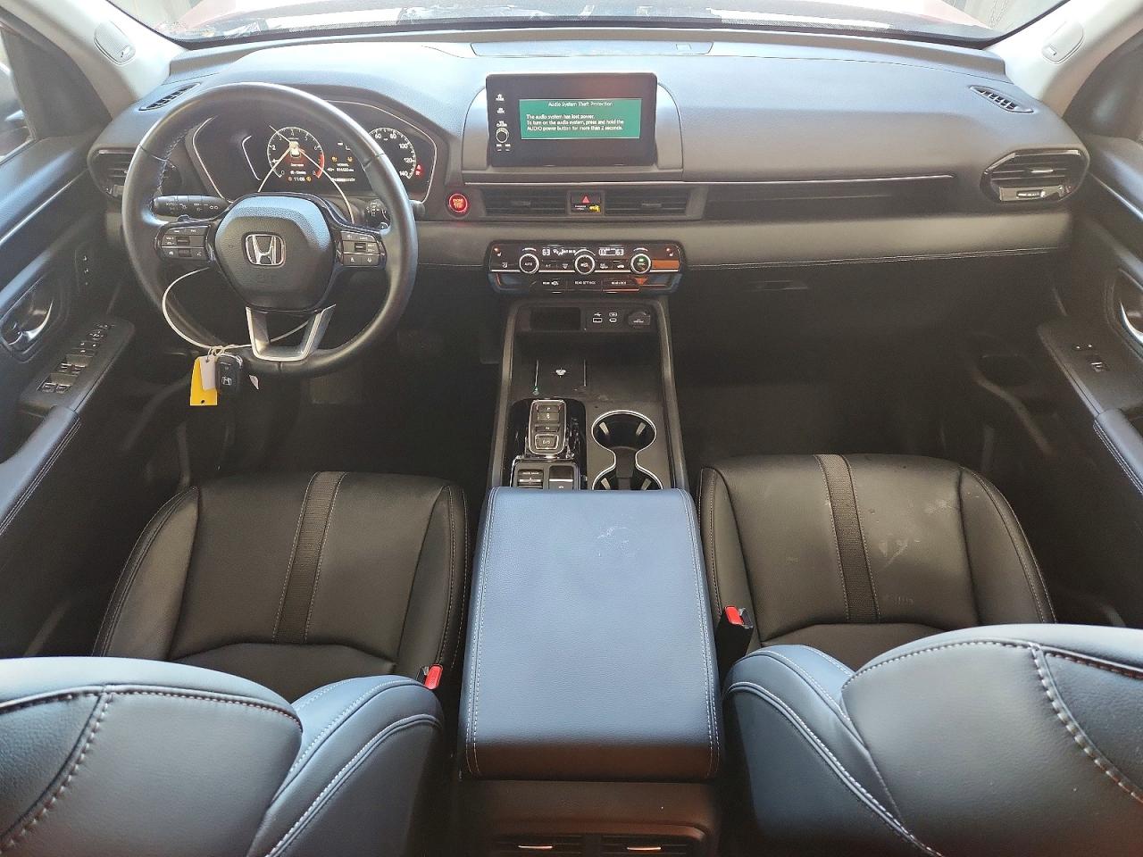 2025 HONDA PILOT TOURING photo 8
