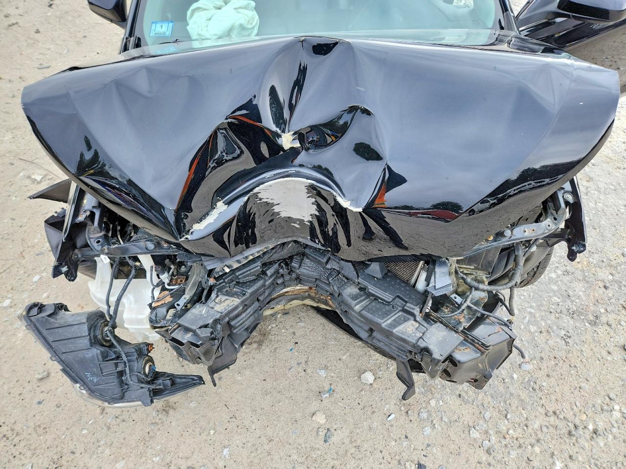 2015 TOYOTA CAMRY LE photo 11