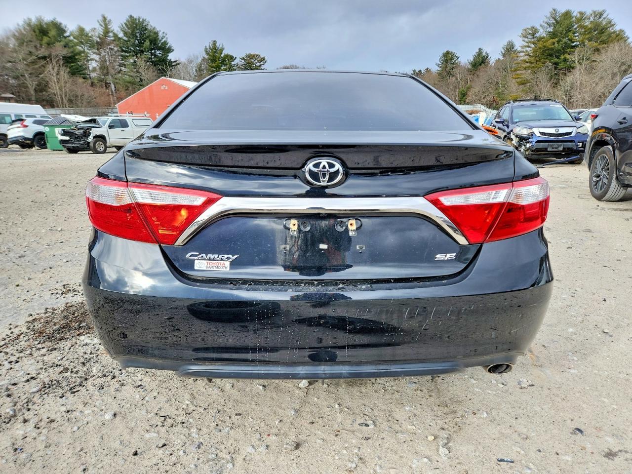 2015 TOYOTA CAMRY LE photo 6