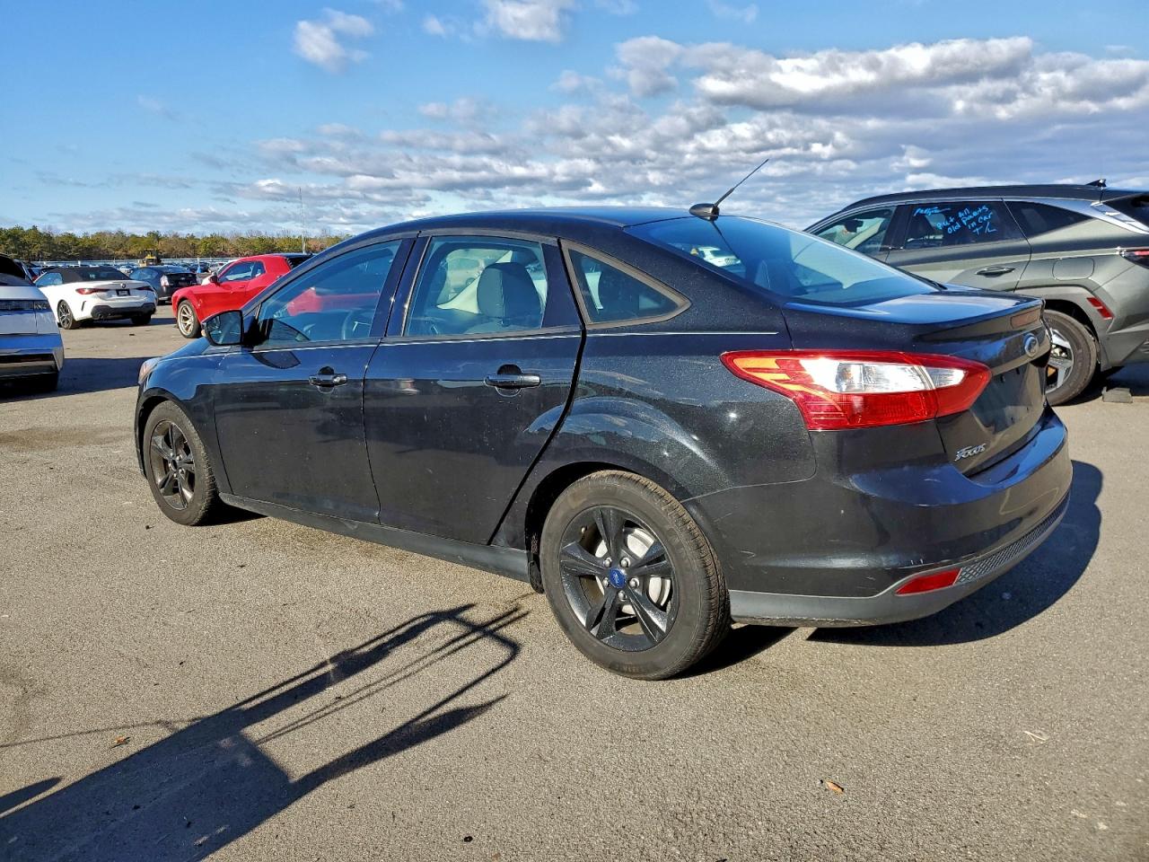 2014 FORD FOCUS SE photo 2
