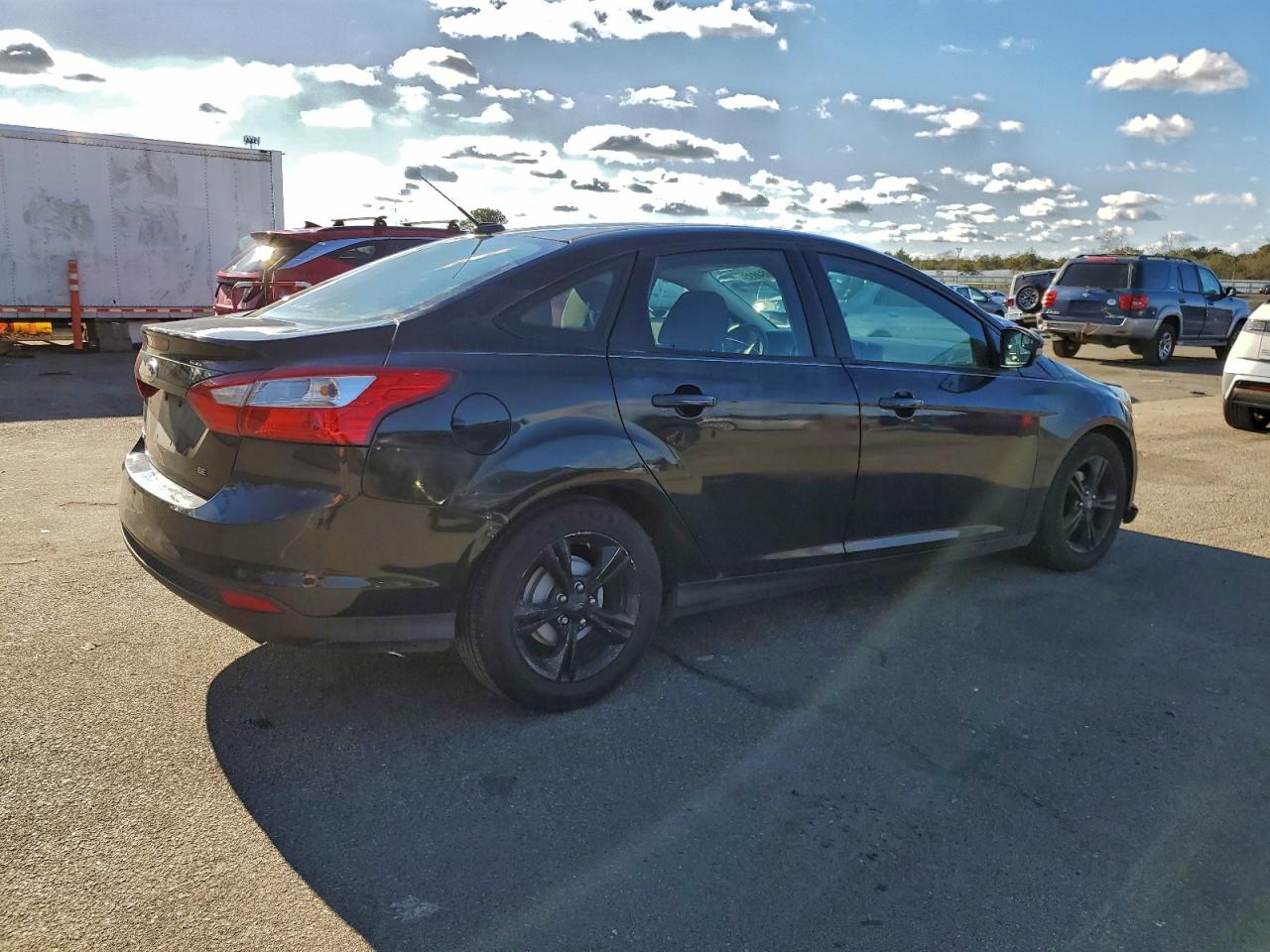 2014 FORD FOCUS SE photo 3