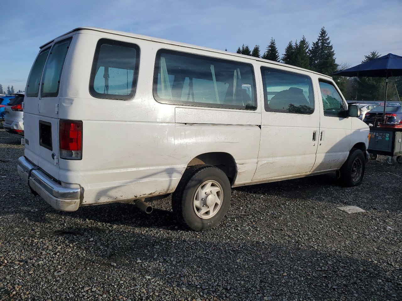 2002 FORD ECONOLINE E350 SUPER DUTY WAGON photo 3
