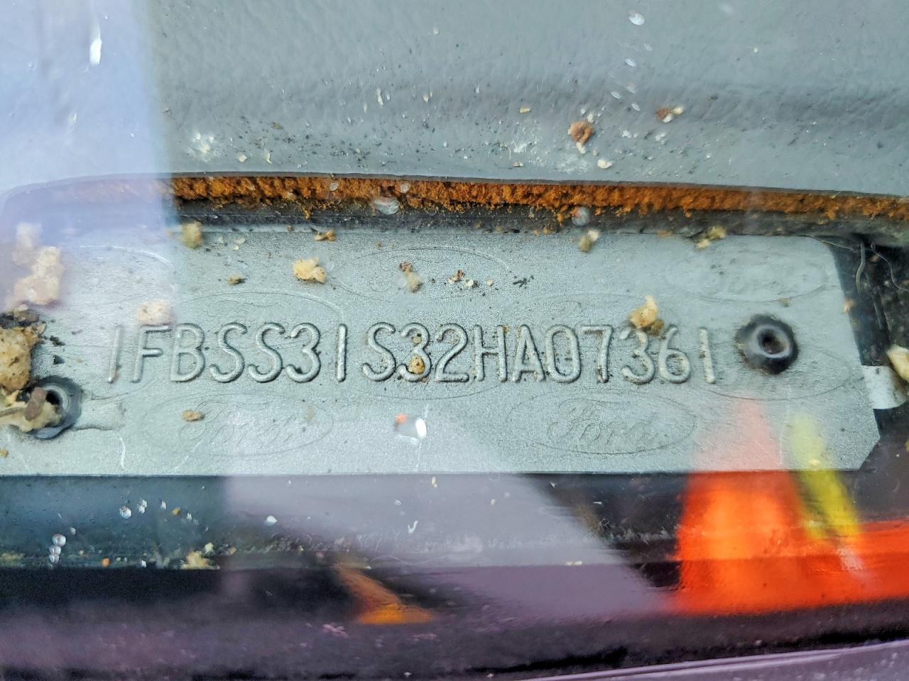 2002 FORD ECONOLINE E350 SUPER DUTY WAGON photo 13