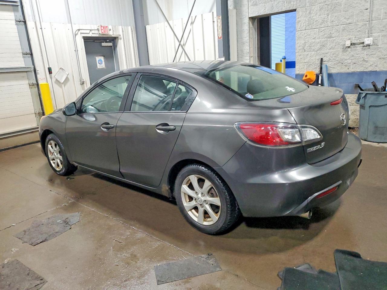 2010 MAZDA 3 I photo 2