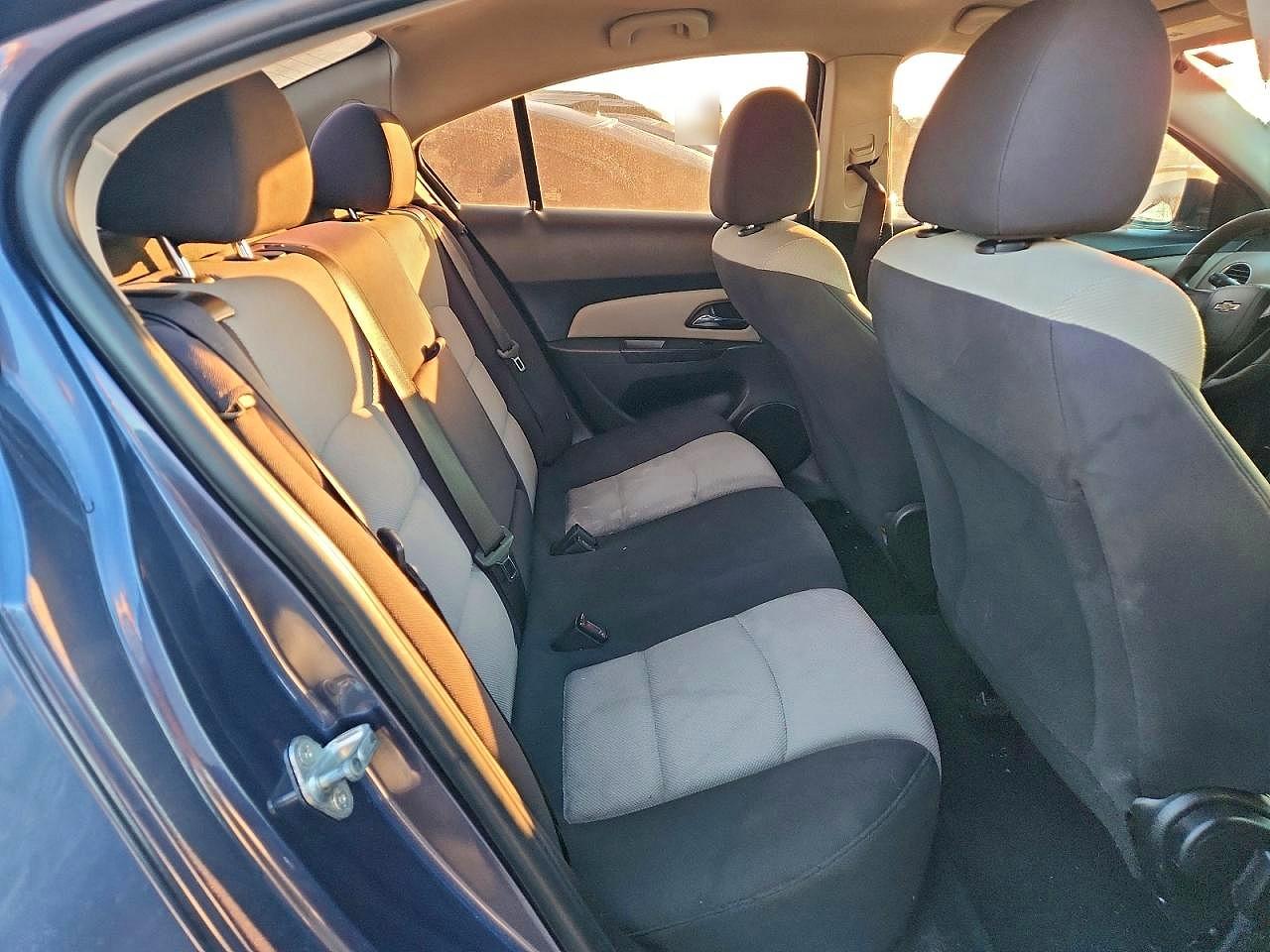 2014 CHEVROLET CRUZE LS photo 10