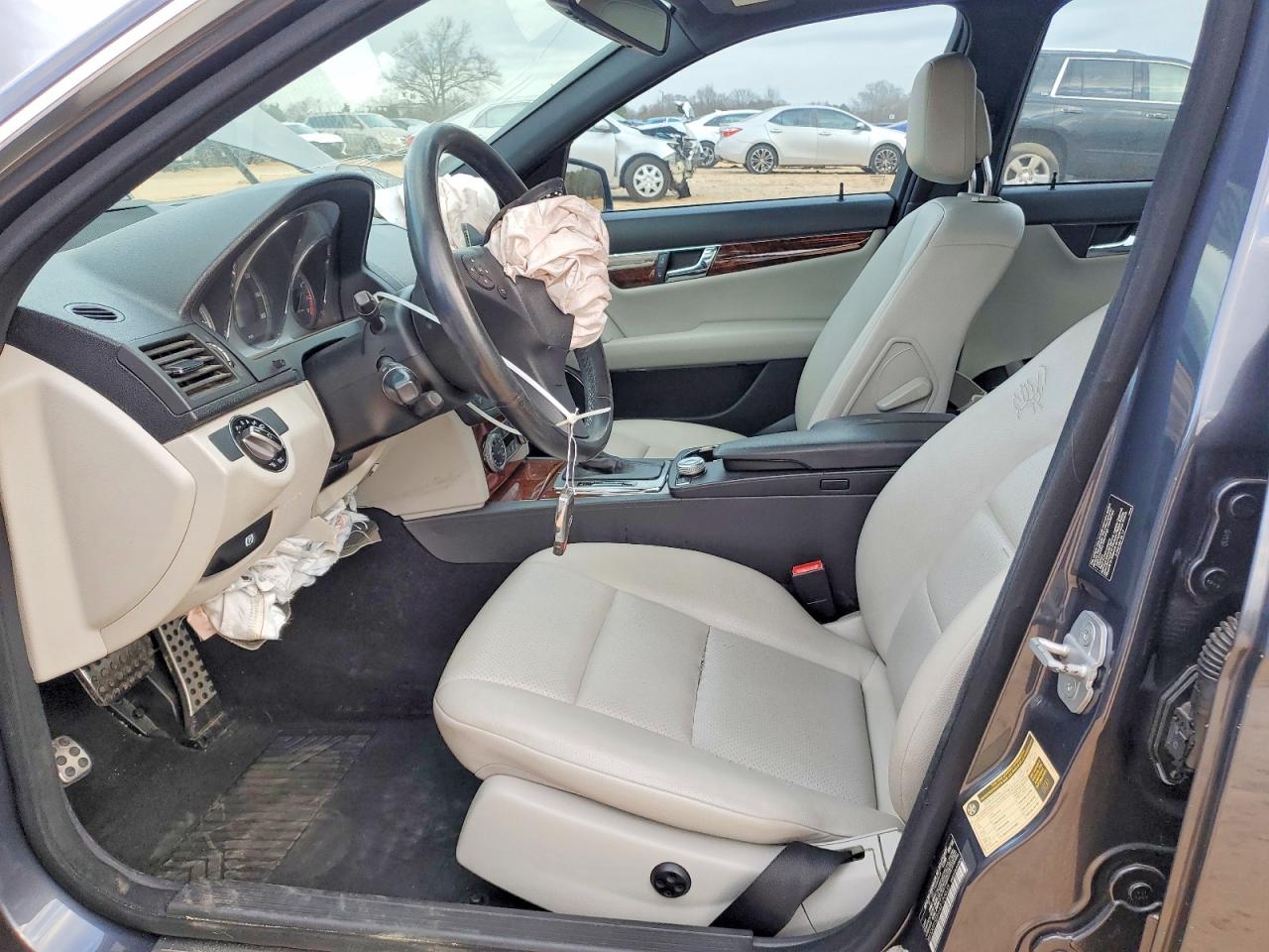 2010 MERCEDES-BENZ C 300 photo 7