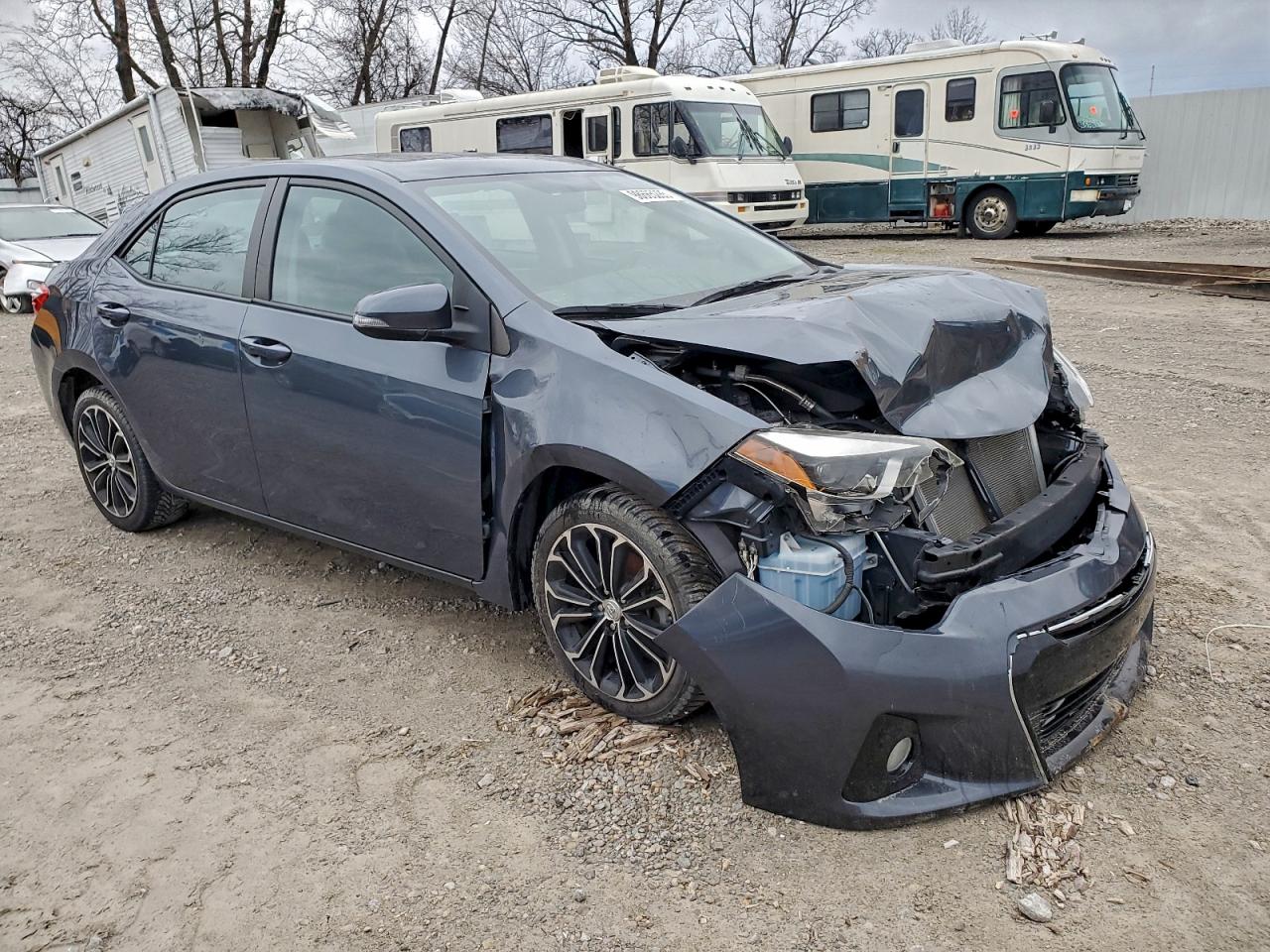 2014 TOYOTA COROLLA L photo 4