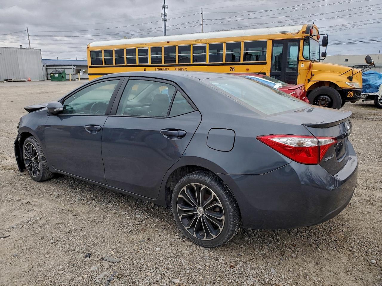2014 TOYOTA COROLLA L photo 2
