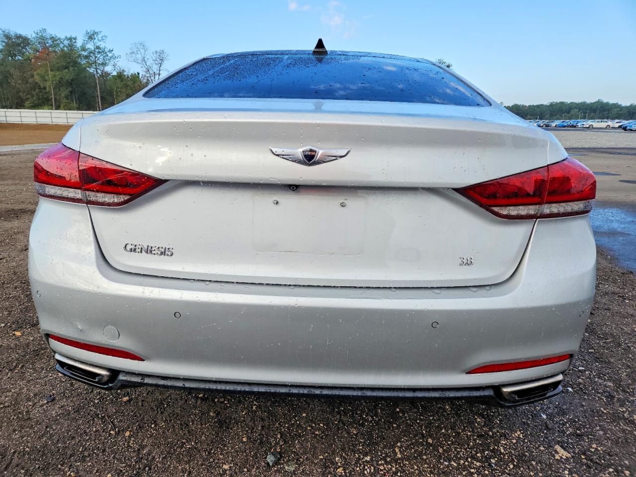 2015 HYUNDAI GENESIS 3.8L photo 6