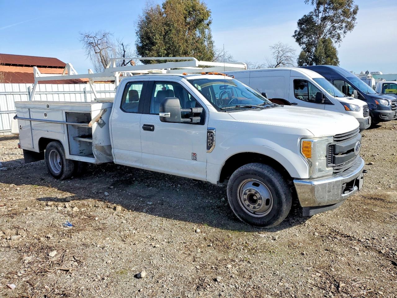 2017 FORD F350 SUPER DUTY UTILITY / SERVICE TRUCK photo 4