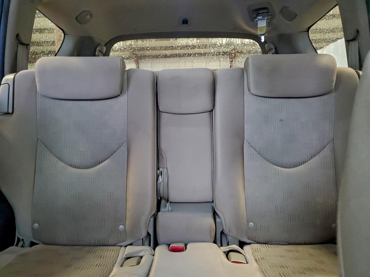 2010 TOYOTA RAV4 photo 28