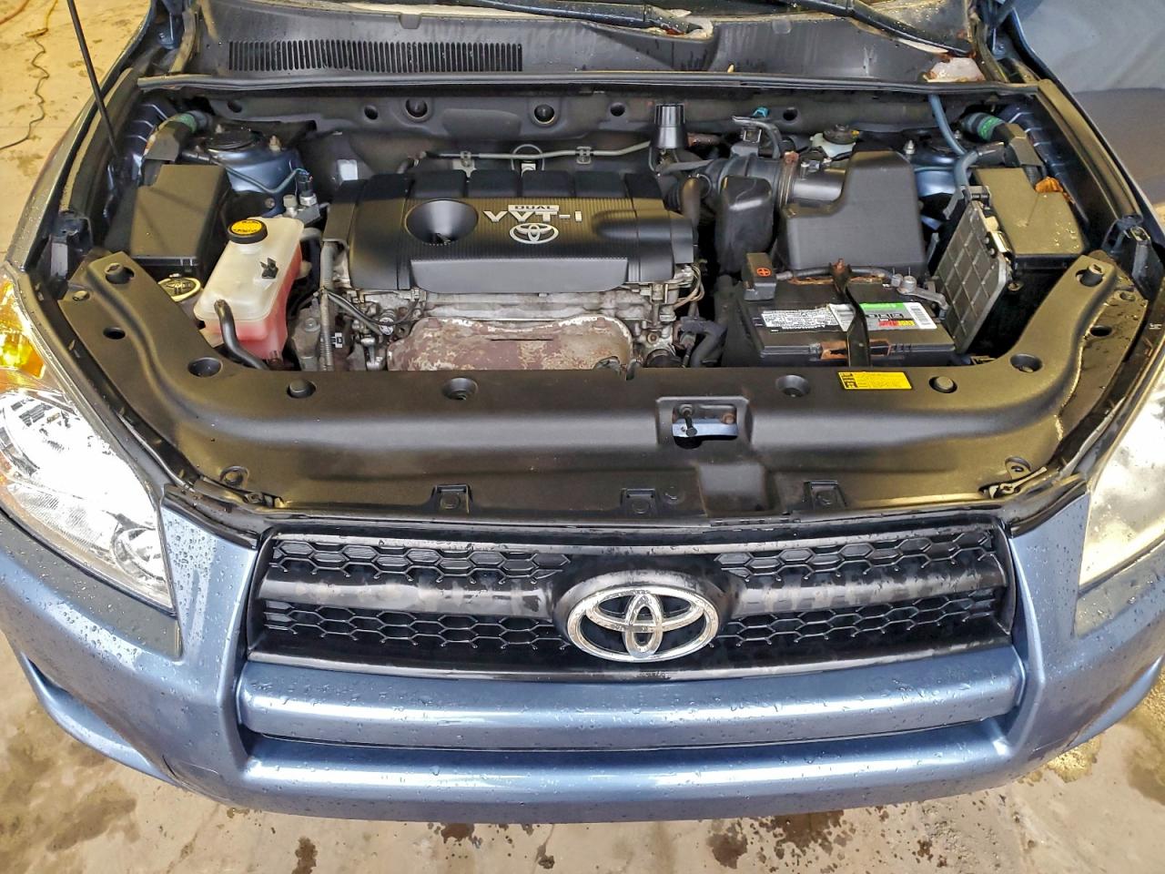 2010 TOYOTA RAV4 photo 34
