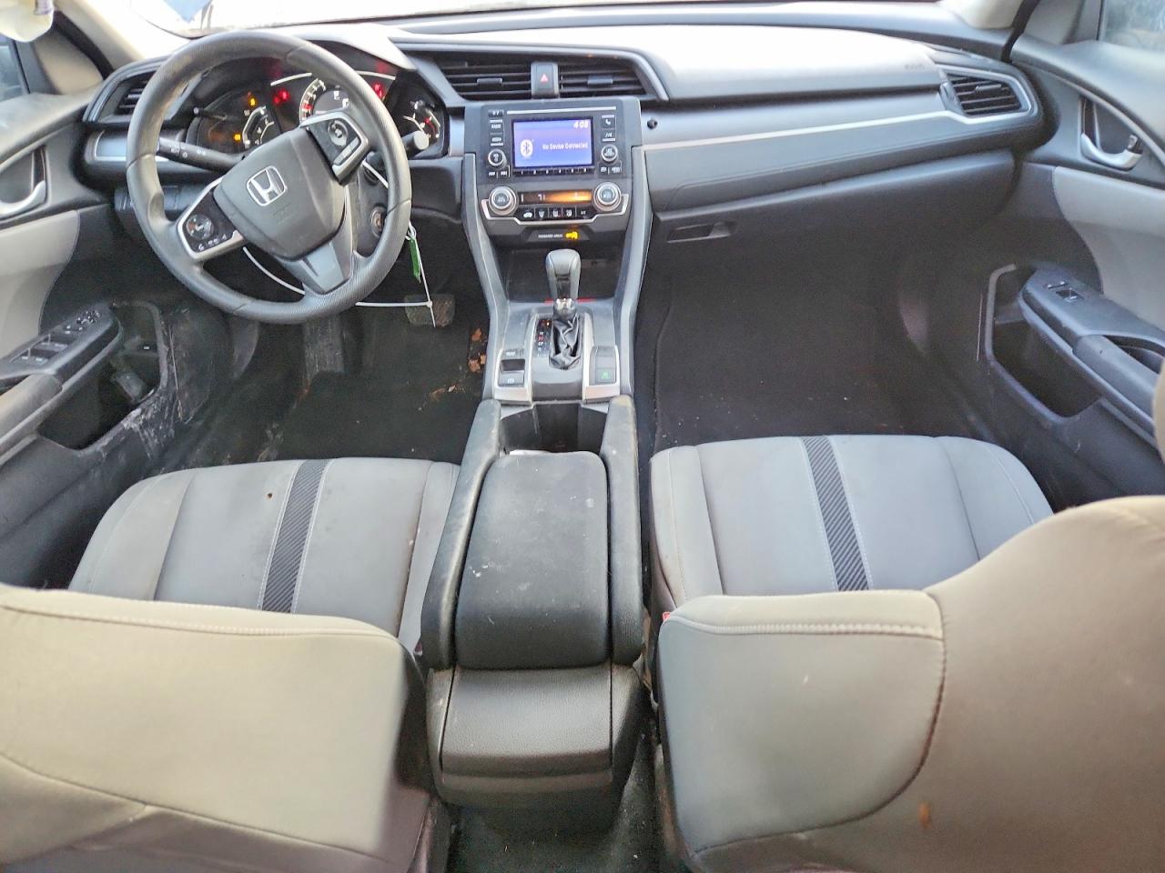2017 HONDA CIVIC LX photo 8